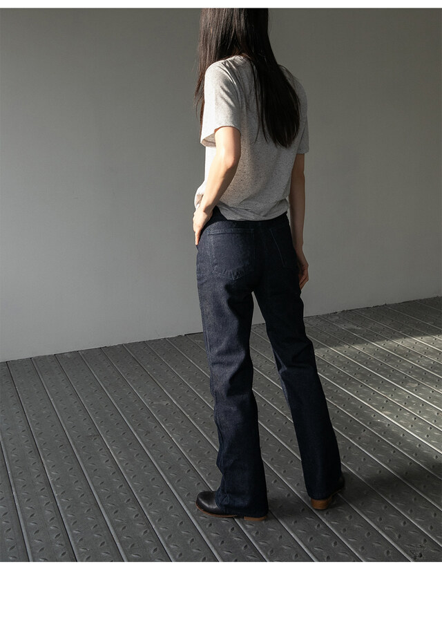susan flared jeans (indigo) | OHOTORO